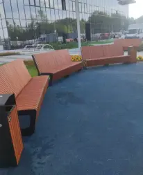 Скамейка стальная «Авиньон» 2,25 м (лиственница)