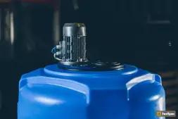 Емкость TR 3000 синий с турбинной мешалкой