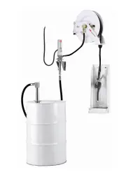 Настенный комплект для раздачи масла с насосом PM 2, катушкой, счетчиком и каплеул. для бочек 205 л