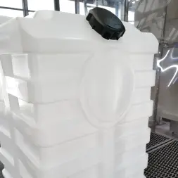 Емкость пластиковая универсальная с резьбовой крышкой для воды, топлива и пищевых продуктов, 600 л, белый [113.0600.001.0]