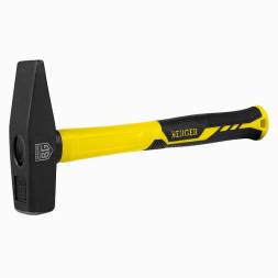 Молоток слесарный кованый, фиберглассовая рукоятка, 800 г. BERGER